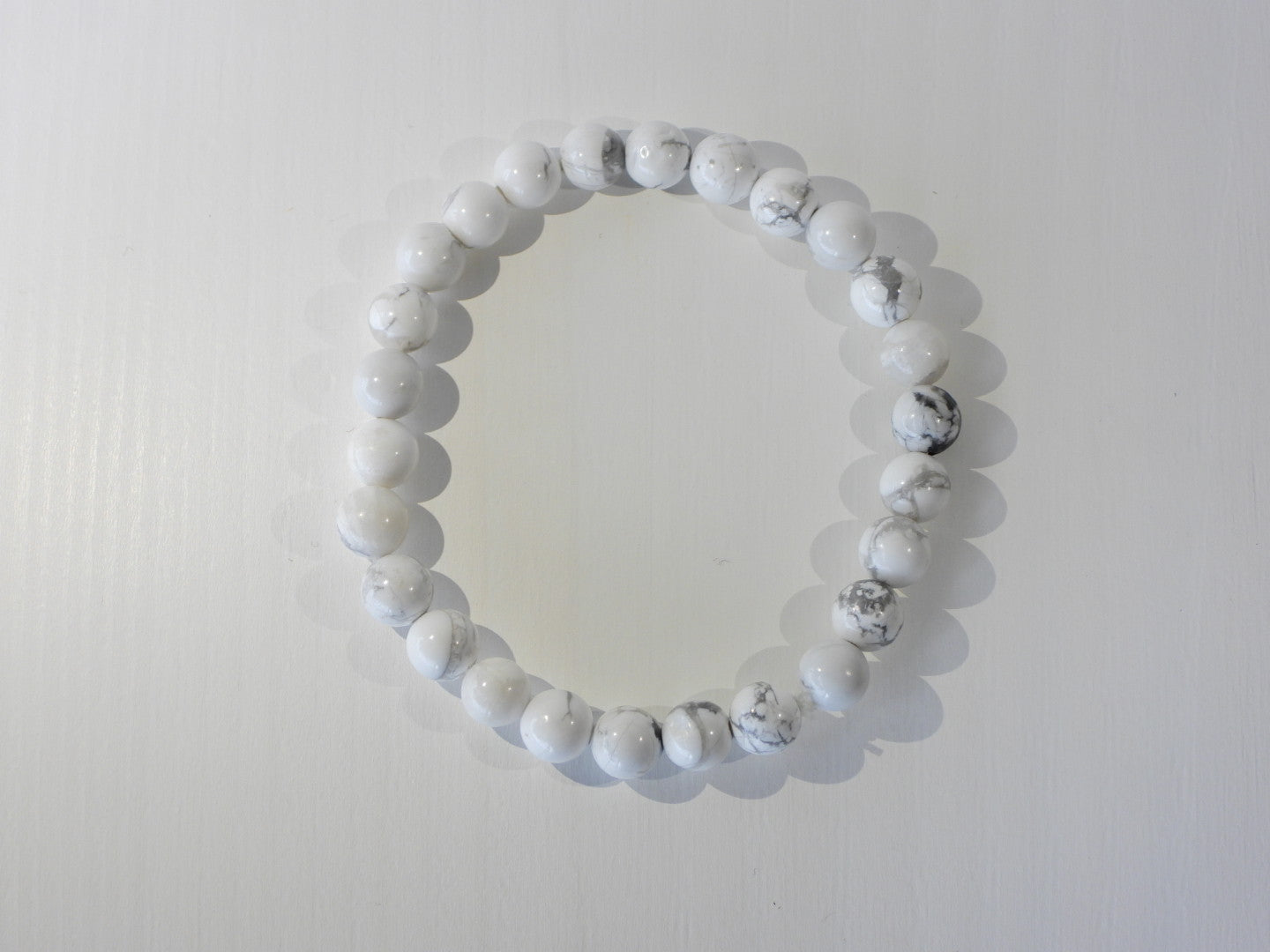 Howlite elastic bracelet