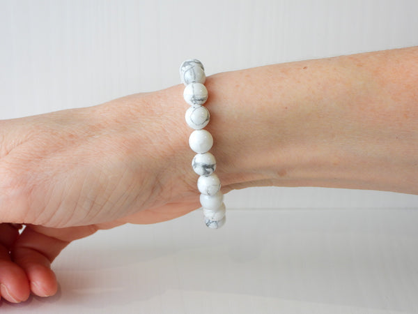 Howlite elastic bracelet